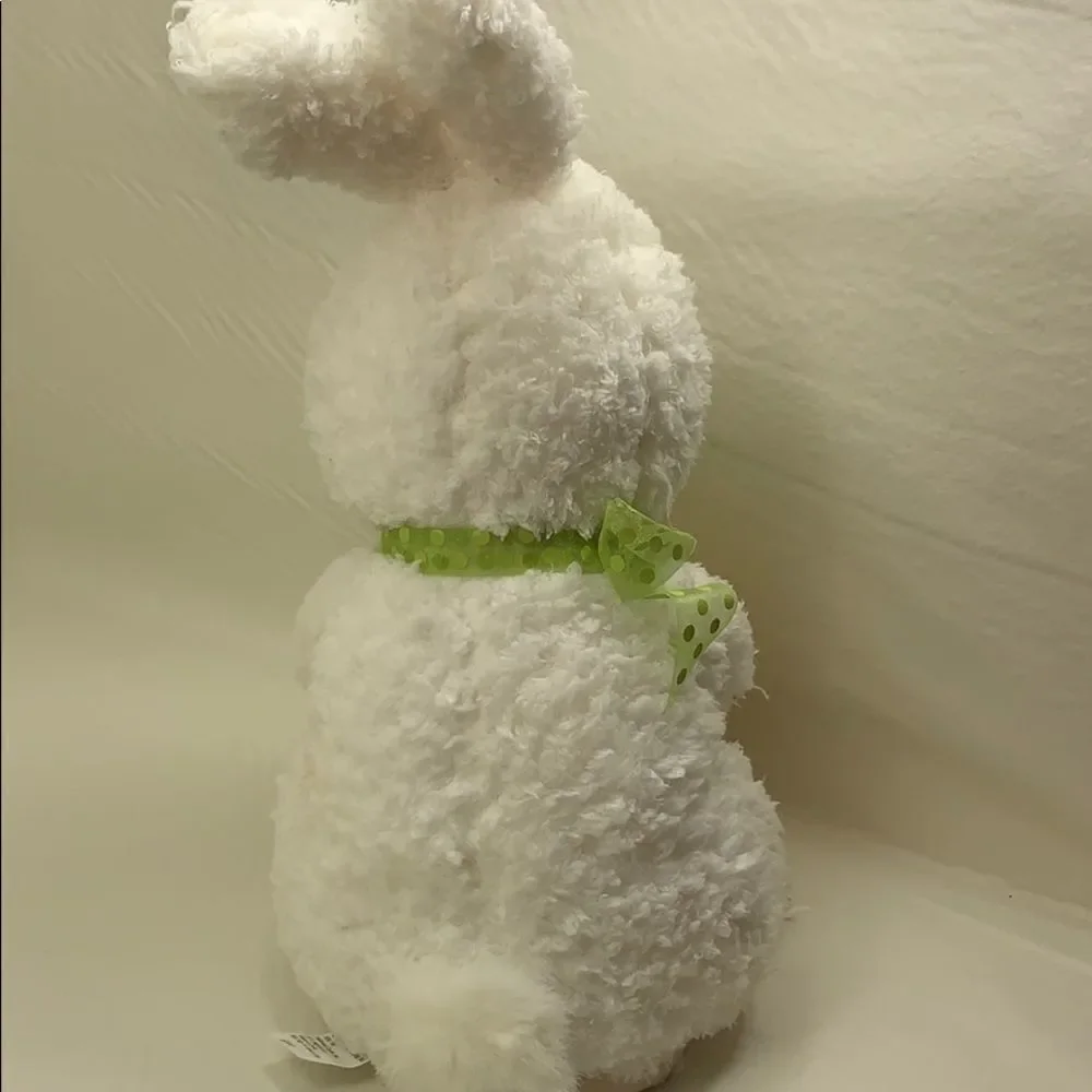 Hallmark Let’s Go To The Hop Easter Bunny Chicks And A Frog Singing At The Hop